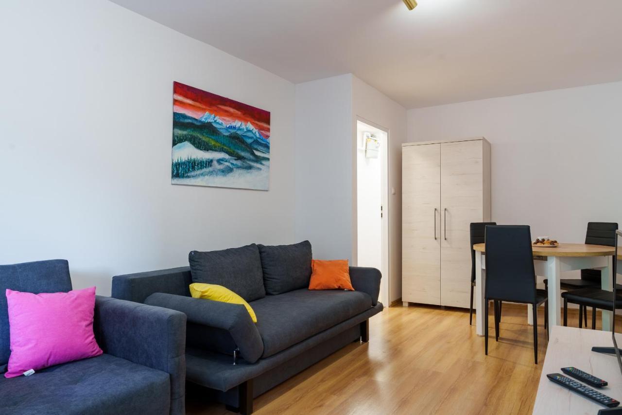 Apartament Pod Swierkiem - Pet Friendly - 2 Osobne Pokoje Dla Max 5 Osob - Space Apart Jelenia Gora Exterior photo